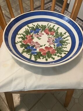 Made in Italy , like new large 11.5” circular by 2.5” deep pasta - meat bowl.